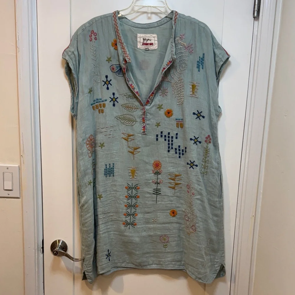 Johnny Was Embroidered Label Top - Picture 1 of 2